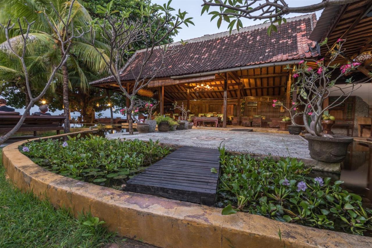 Hotel Pondok Sari Beach & Spa Resort เปมูเตรัน ภายนอก รูปภาพ